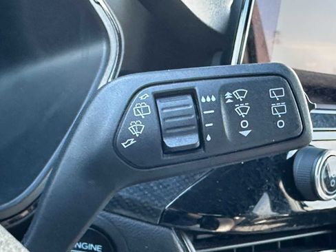 Used 2024 Ford Escape ST-Line image 33