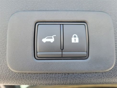 New 2025 Nissan Murano SV image 15