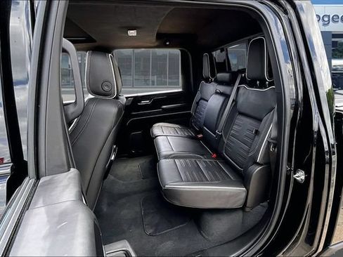 Used 2025 GMC Sierra 2500 AT4X AWD/4WD image 21