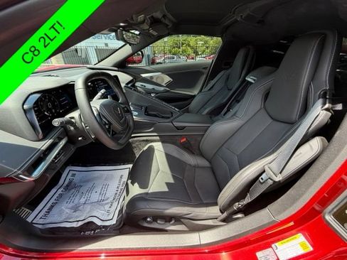 Used 2025 Chevrolet Corvette Stingray Preferred Cpe w/ 2LT RWD image 36