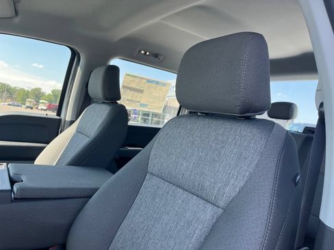 New 2026 Ford F250 XL w/ STX Appearance Package AWD/4WD image 11