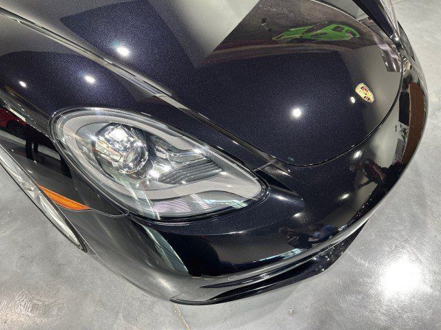 Used 2018 Porsche 718 Cayman S RWD image 12
