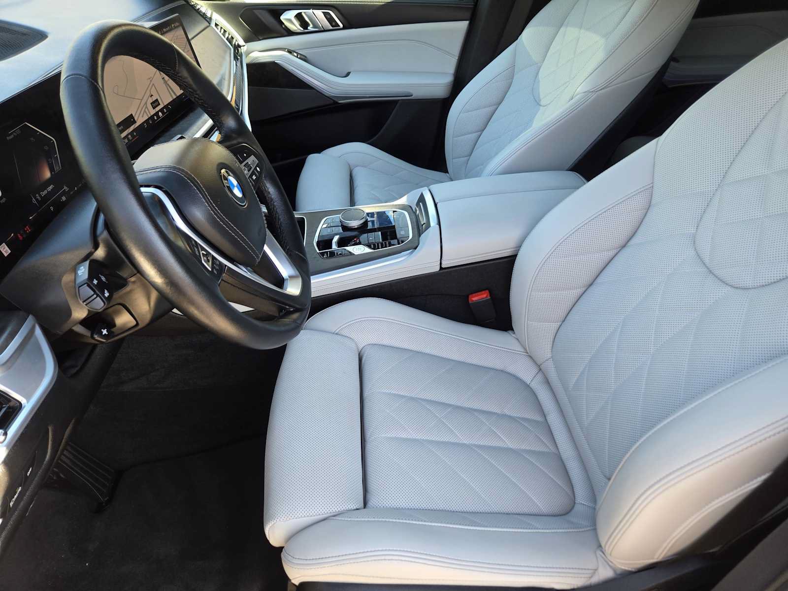 Used 2024 BMW X5 sDrive40i w/ Premium Package RWD image 14