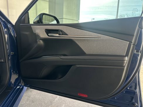 Used 2025 Toyota Camry LE image 12