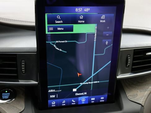 Used 2020 Ford Explorer Platinum w/ Premium Technology Package image 8