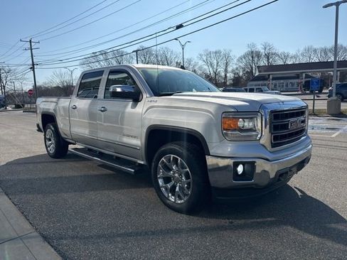 Used 2015 GMC Sierra 1500 SLT w/ SLT Crew Cab Value Package image 3