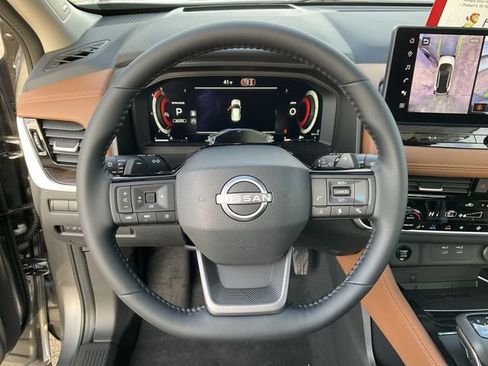 New 2026 Nissan Rogue Platinum w/ Tech Package image 18