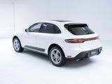 Certified 2022 Porsche Macan image 3