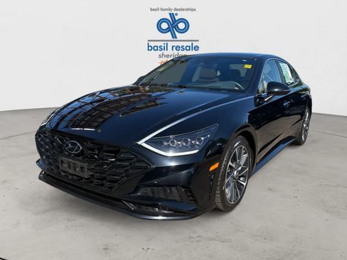 Used 2023 Hyundai Sonata Limited FWD image 2
