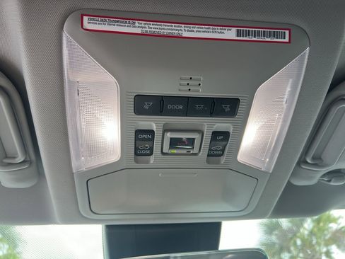 Used 2024 Toyota RAV4 XLE AWD/4WD image 29