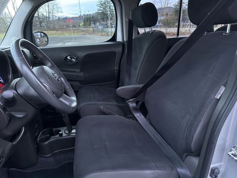 Used 2011 Nissan Cube 1.8 S w/ Interior Illumination Pkg image 14
