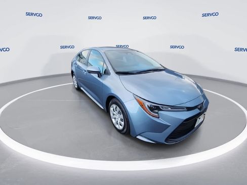 Used 2024 Toyota Corolla LE image 2