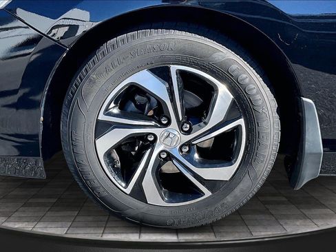 Used 2016 Honda Accord LX image 22