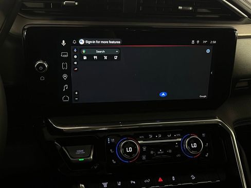 Used 2024 GMC Sierra 3500 Denali w/ Technology Package image 16