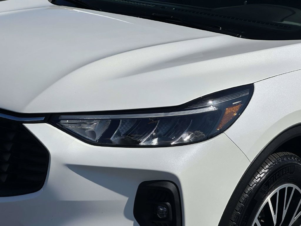 Certified 2023 Ford Escape SE FWD image 7