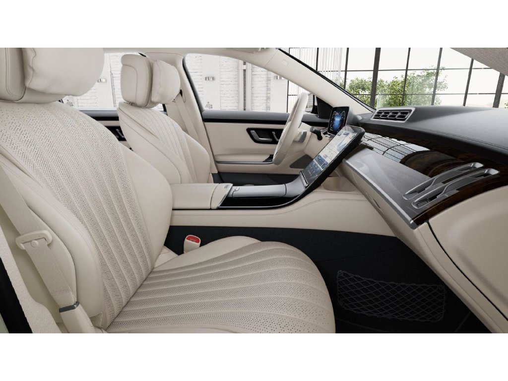 Used 2023 Mercedes-Benz S 500 4MATIC image 4