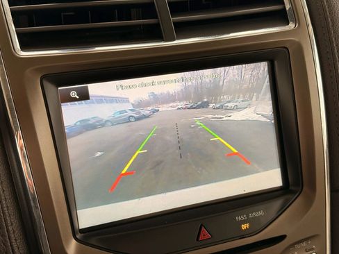 Used 2014 Lincoln MKX AWD w/ Equipment Group 102A image 38