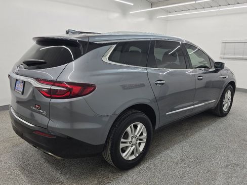 Used 2019 Buick Enclave Essence image 6