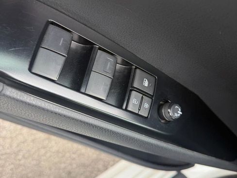 Used 2025 Toyota Camry LE image 15