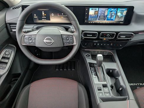 New 2026 Nissan Sentra SR FWD image 9