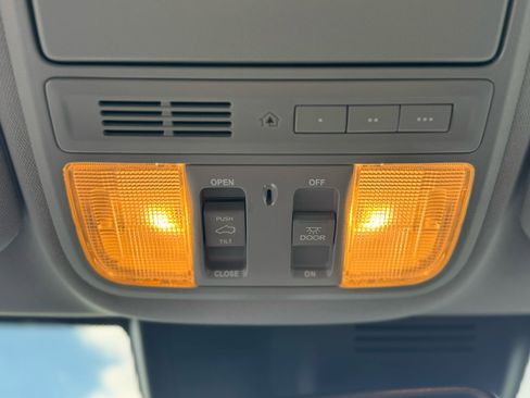 Used 2022 Honda CR-V EX-L image 19