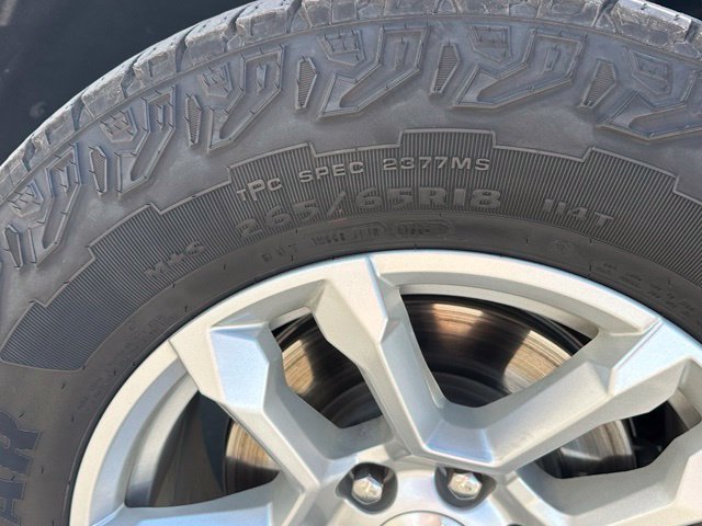 Certified 2024 Chevrolet Silverado 1500 LT AWD/4WD image 15
