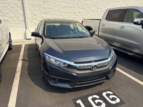 Used 2016 Honda Civic EX image 3