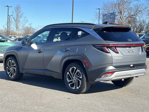 Certified 2025 Hyundai Tucson Limited image 38