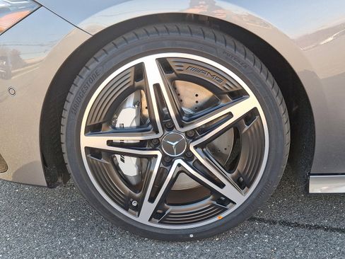 New 2025 Mercedes-Benz CLA 35 AMG 4MATIC image 5