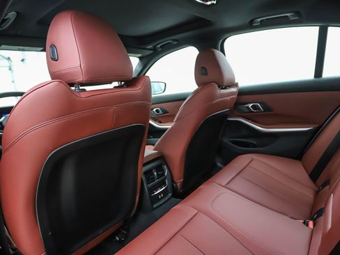 Used 2025 BMW 330i xDrive Sedan w/ Premium Package image 20