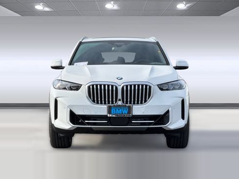 New 2026 BMW X5 xDrive40i AWD/4WD image 5