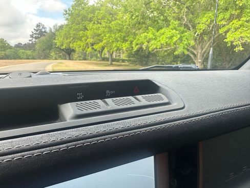 Used 2025 Ford Bronco Outer Banks image 37