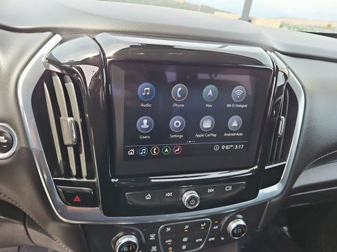 Used 2021 Chevrolet Traverse RS w/ LPO, Cargo Package FWD image 13