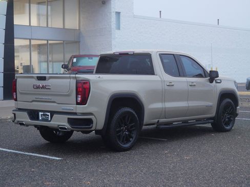 Certified 2022 GMC Sierra 1500 Elevation w/ X31 Off-Road Package image 3