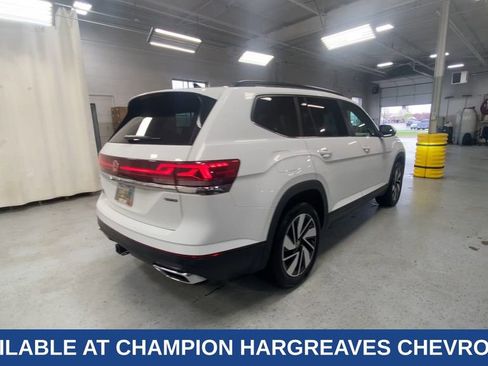 Used 2024 Volkswagen Atlas SE image 10