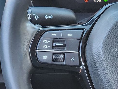 Used 2023 Honda HR-V EX-L image 32