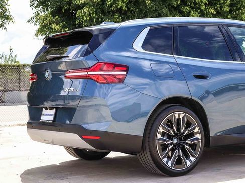 Used 2026 BMW X3 xDrive30i w/ Convenience Package AWD/4WD image 11