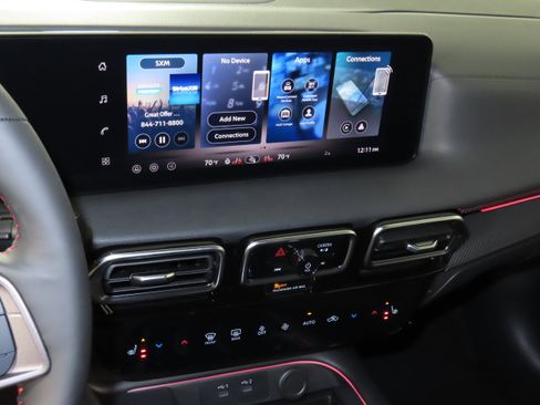 New 2026 Nissan Sentra SR image 9