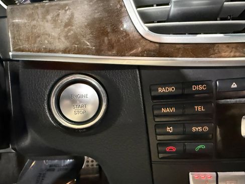 Used 2015 Mercedes-Benz E 350 4MATIC Sedan image 27