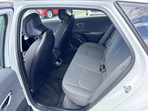 Used 2025 Kia K4 FWD image 16