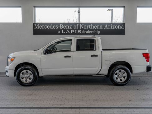 Used 2022 Nissan Titan S w/ S Utility Package image 2