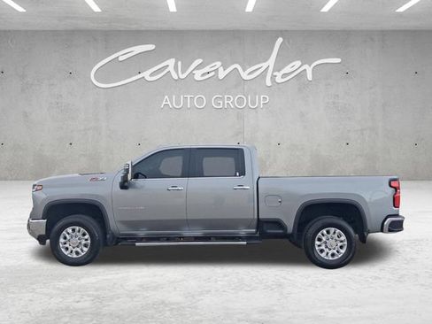 Used 2025 Chevrolet Silverado 3500 LTZ w/ LTZ Plus Package AWD/4WD image 16