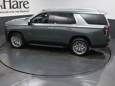 Used 2024 Chevrolet Tahoe Premier w/ Premium Package AWD/4WD image 45