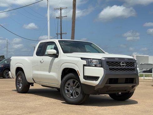New 2025 Nissan Frontier SV image 2