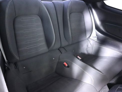 Used 2017 Ford Mustang GT RWD image 34
