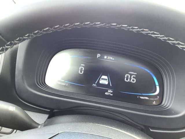 Used 2026 Hyundai Venue SEL FWD image 34