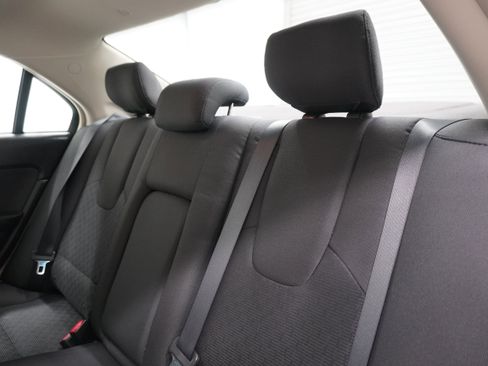 Used 2012 Ford Fusion SE FWD image 13