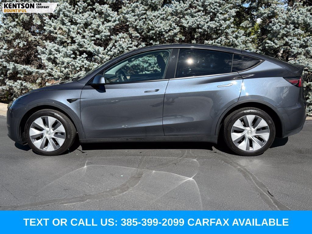 Used 2023 Tesla Model Y Long Range AWD/4WD image 4