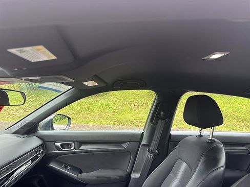Used 2023 Honda Civic Sport image 15