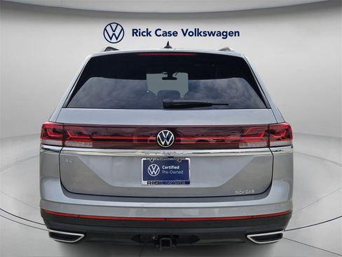 Certified 2025 Volkswagen Atlas SE w/ Panoramic Sunroof Package image 6